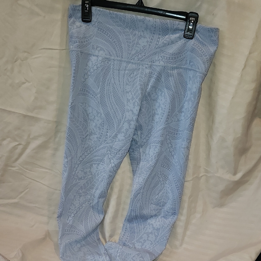 Athleta Elation Textured Leggings in Gray - Picture 5 of 8